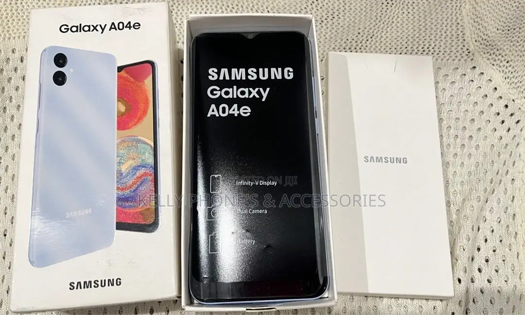 New Samsung Galaxy A04e 128 GB Black