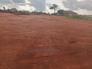 One Plot of Land for Sale in Sokoban Kwamonma