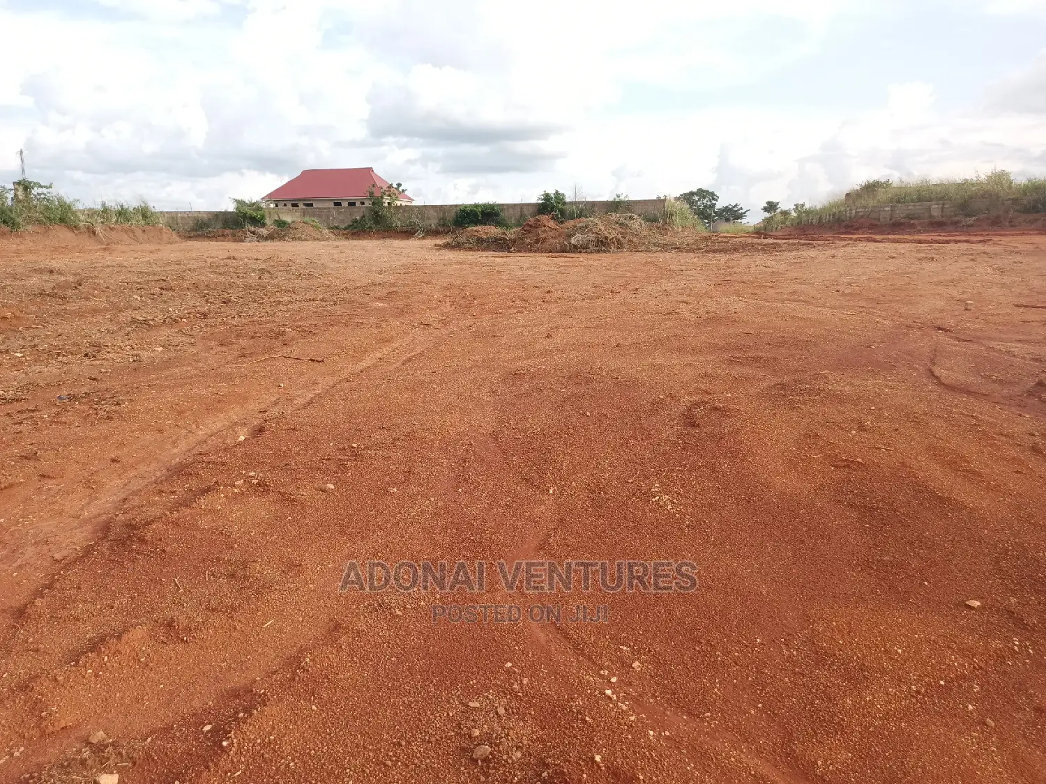 One Plot of Land for Sale in Sokoban Kwamonma