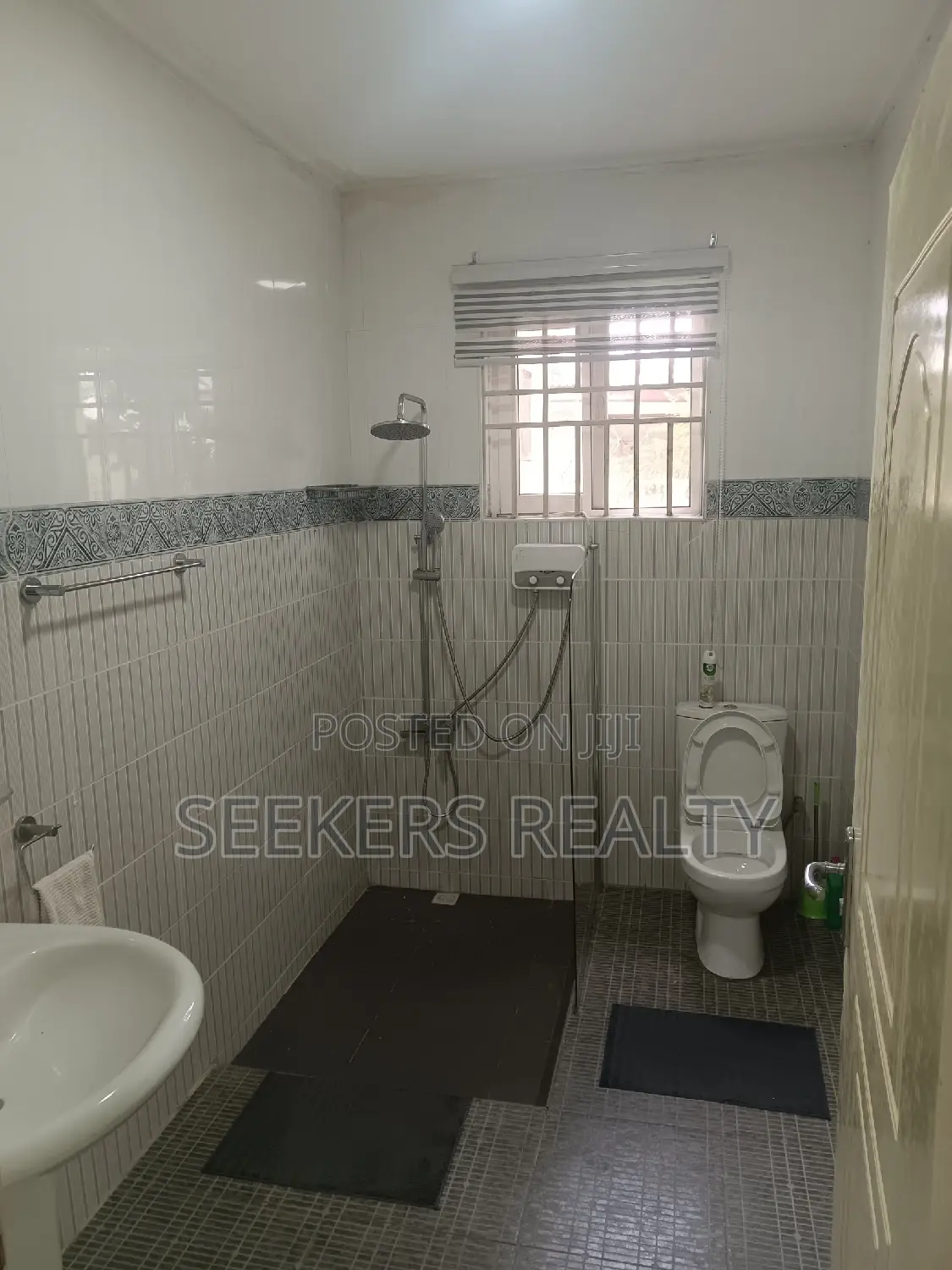 Furnished 1bdrm Apartment in Seekers Realty, Labone for rent