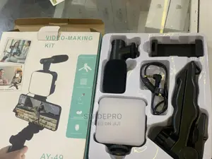 Vlogging Livestream Video Kits for Smartphones