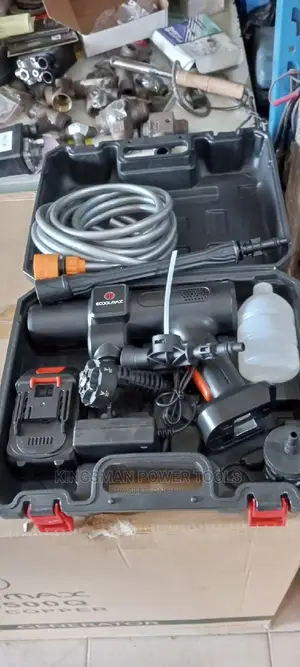 Cordless Pressure Washer