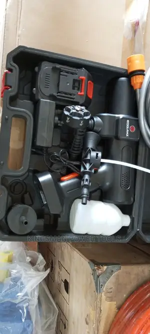 Cordless Pressure Washer
