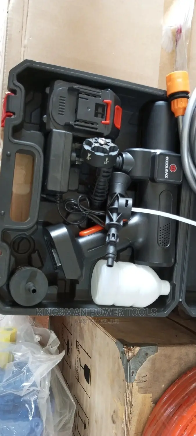 Cordless Pressure Washer