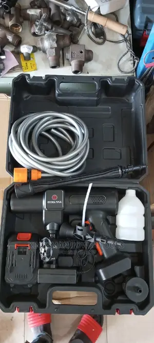 Cordless Pressure Washer