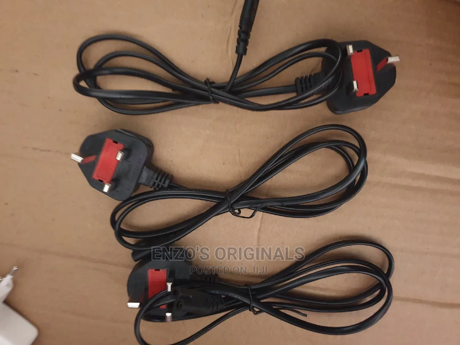 3pin UK Plug for Microsoft Surface Charger AC Cable Fused