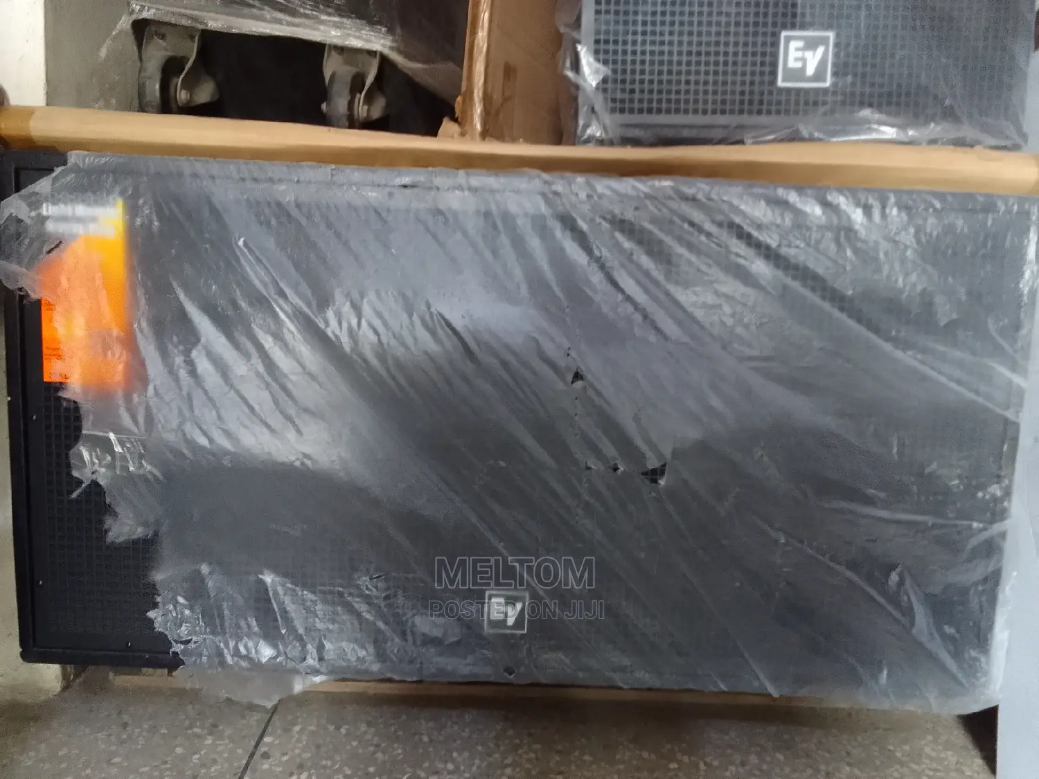 EV Double Bass Subwoofer