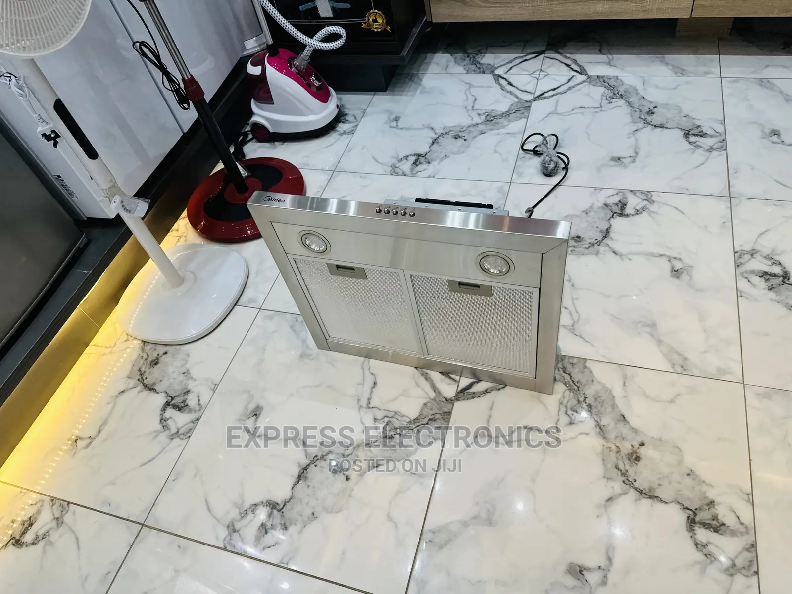Neatly Sealed MIDEA 60cm T-Shape Ranghood (60M21)