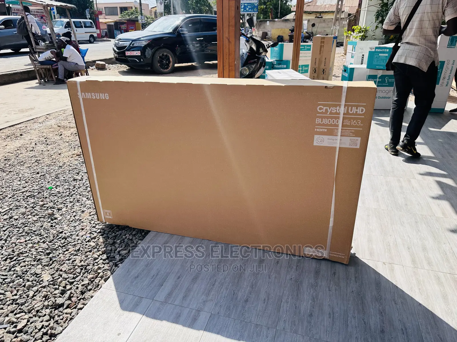 Naturally Glossy UHD Smart Samsung 65”Bu8000