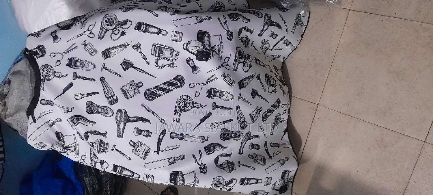 Barber Apron Capes Black Color