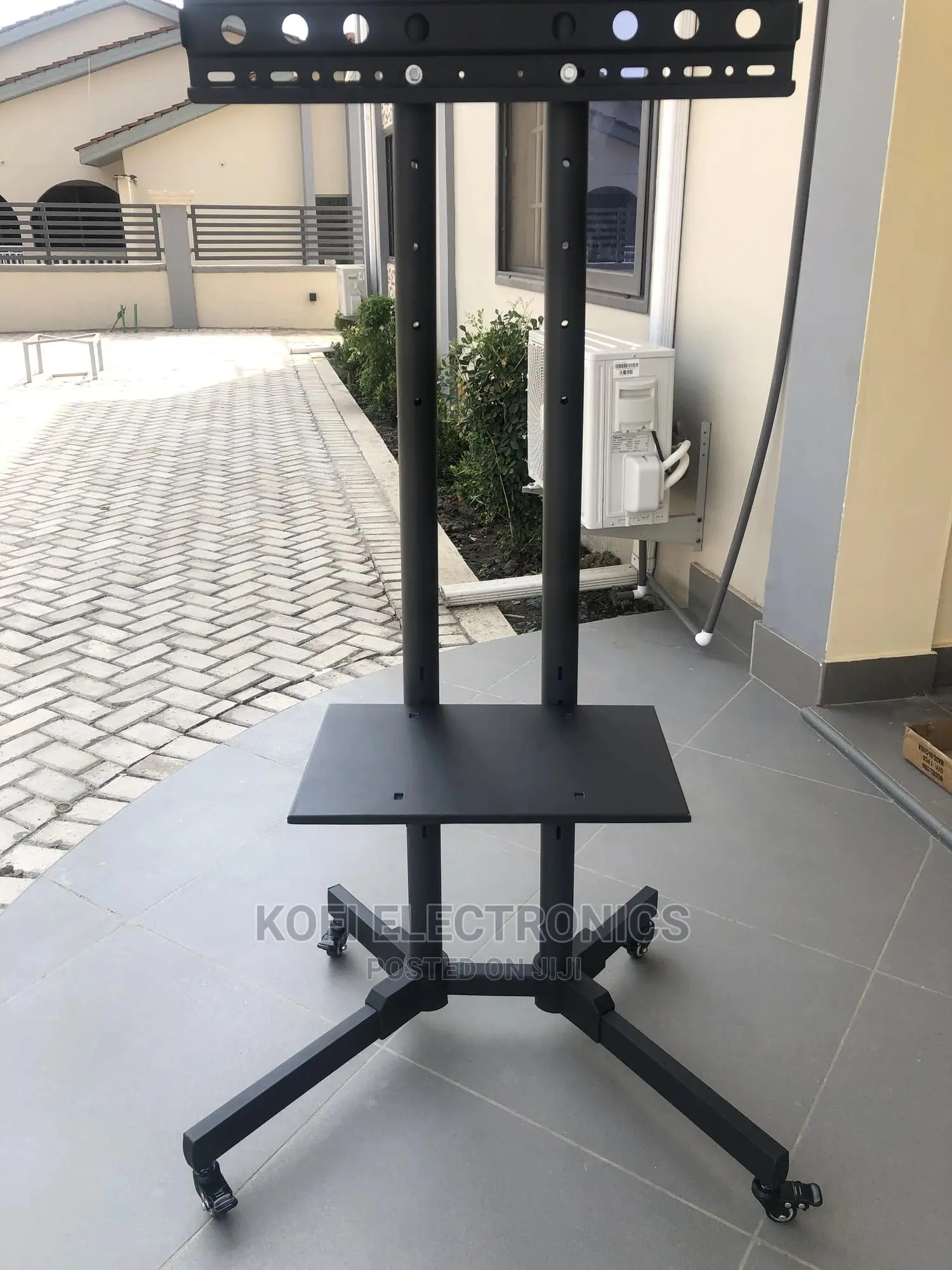 New Sleek TV Stand/Tv Trolley For 32′′-70′′ TV