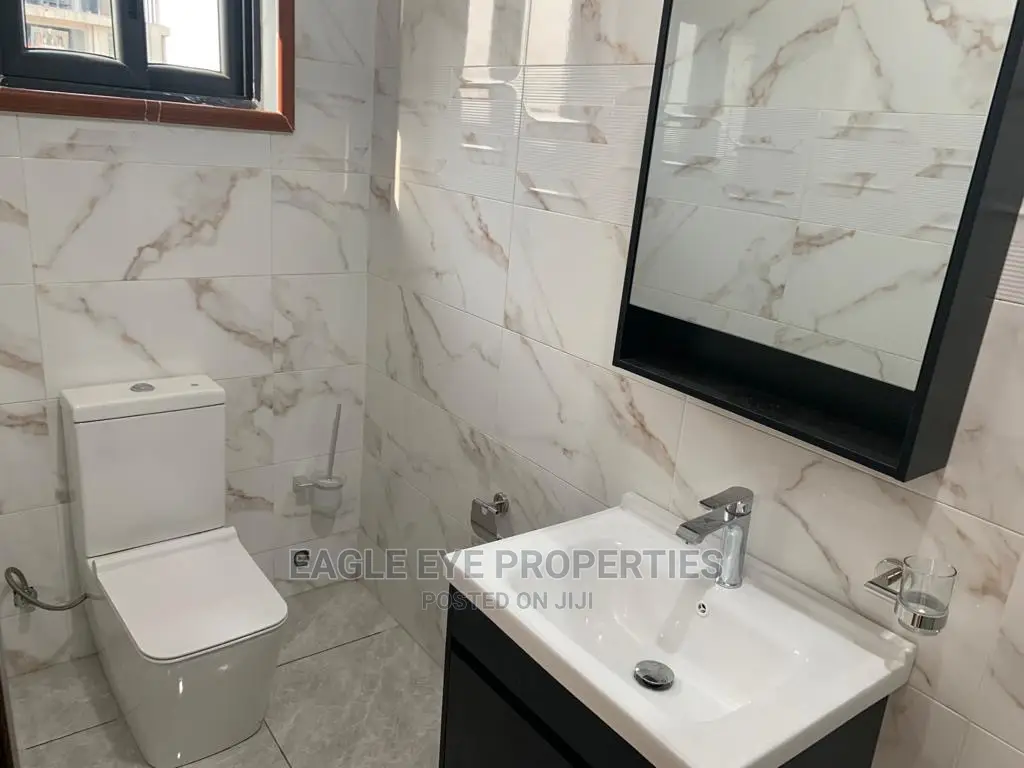 5bdrm House in Airport Residential Area for sale