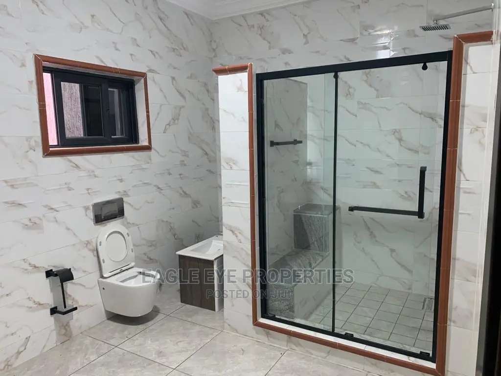 5bdrm House in Airport Residential Area for sale