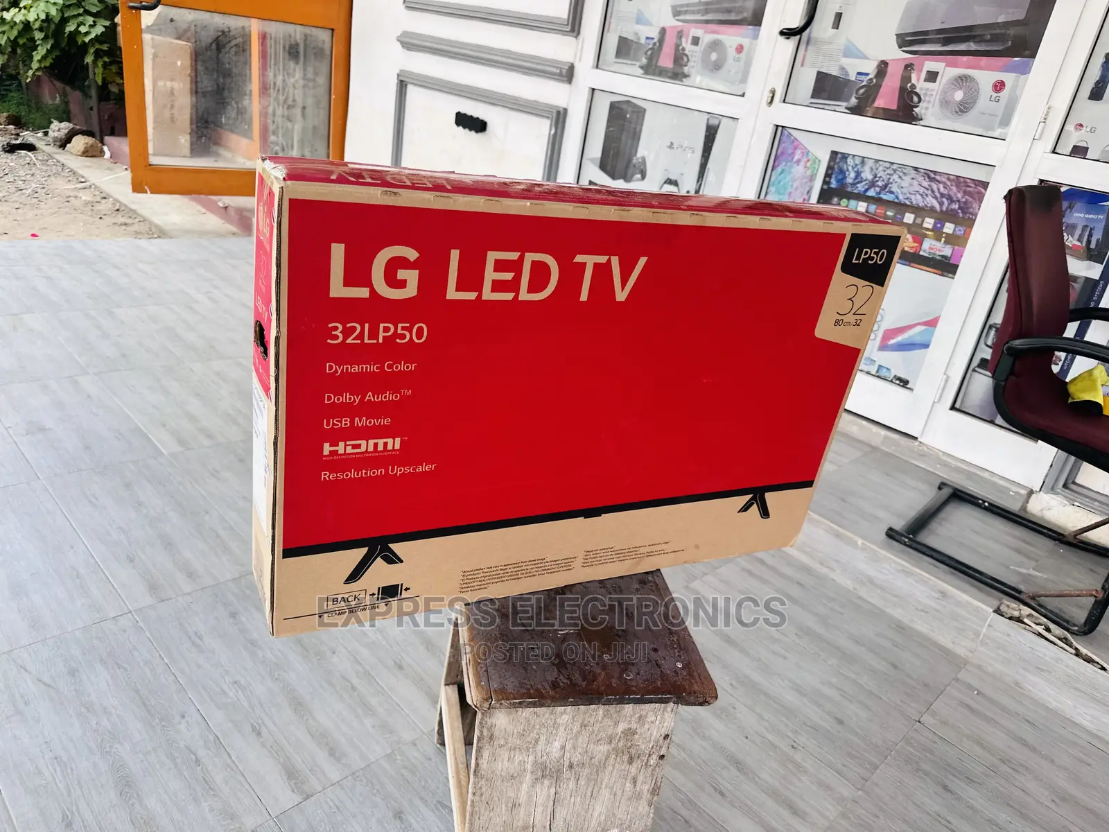 Affordable Price FHD Satellite LG Lp550 32” Digital