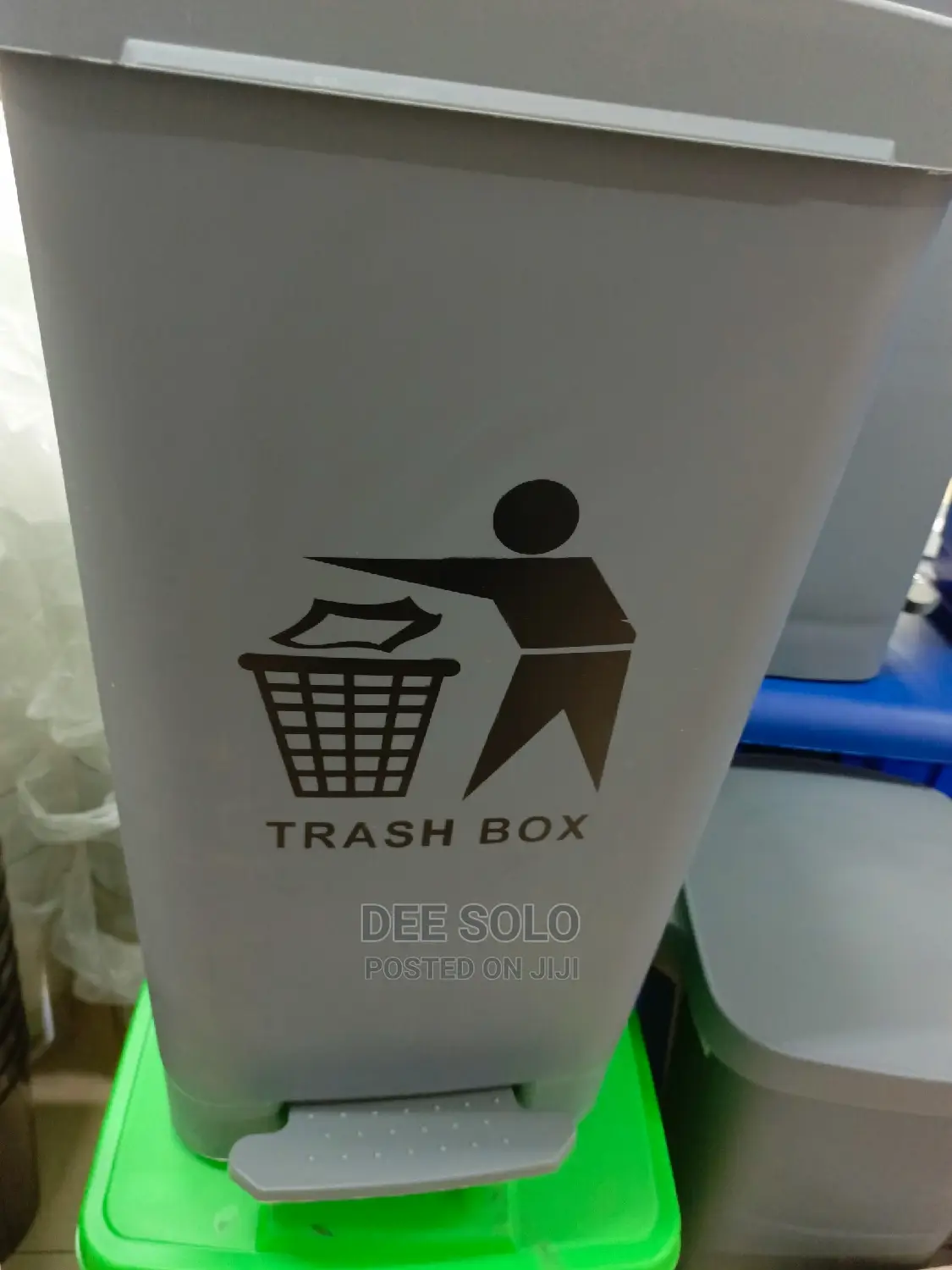 Waste Bin With Step On Pedal