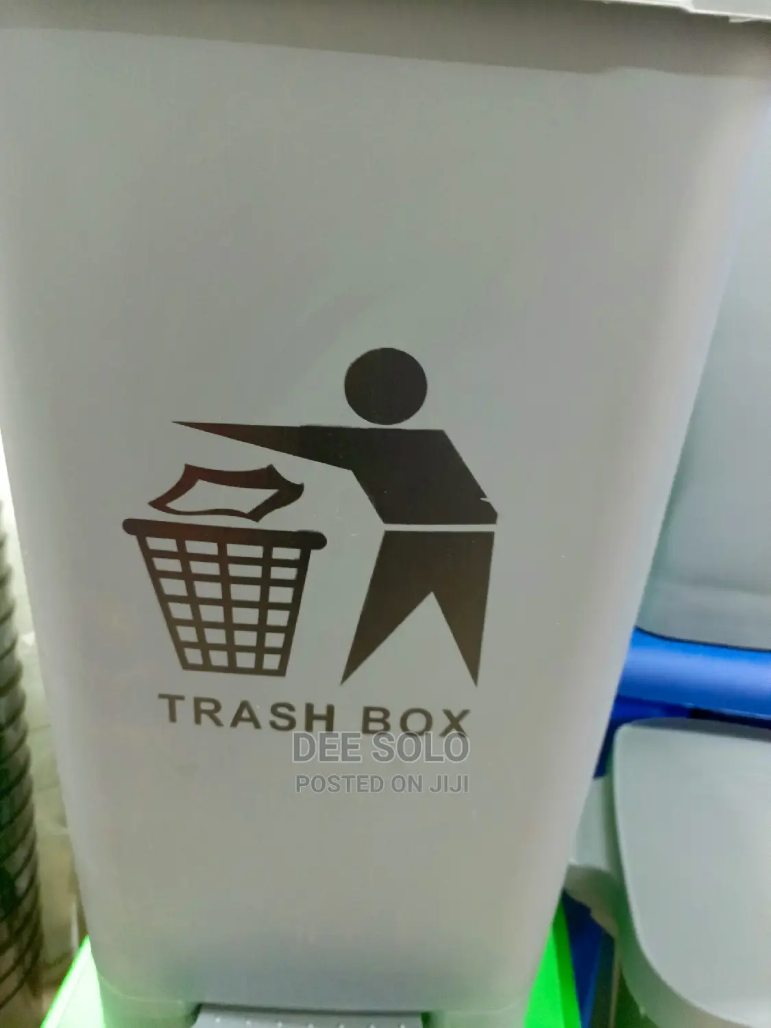 Waste Bin With Step On Pedal