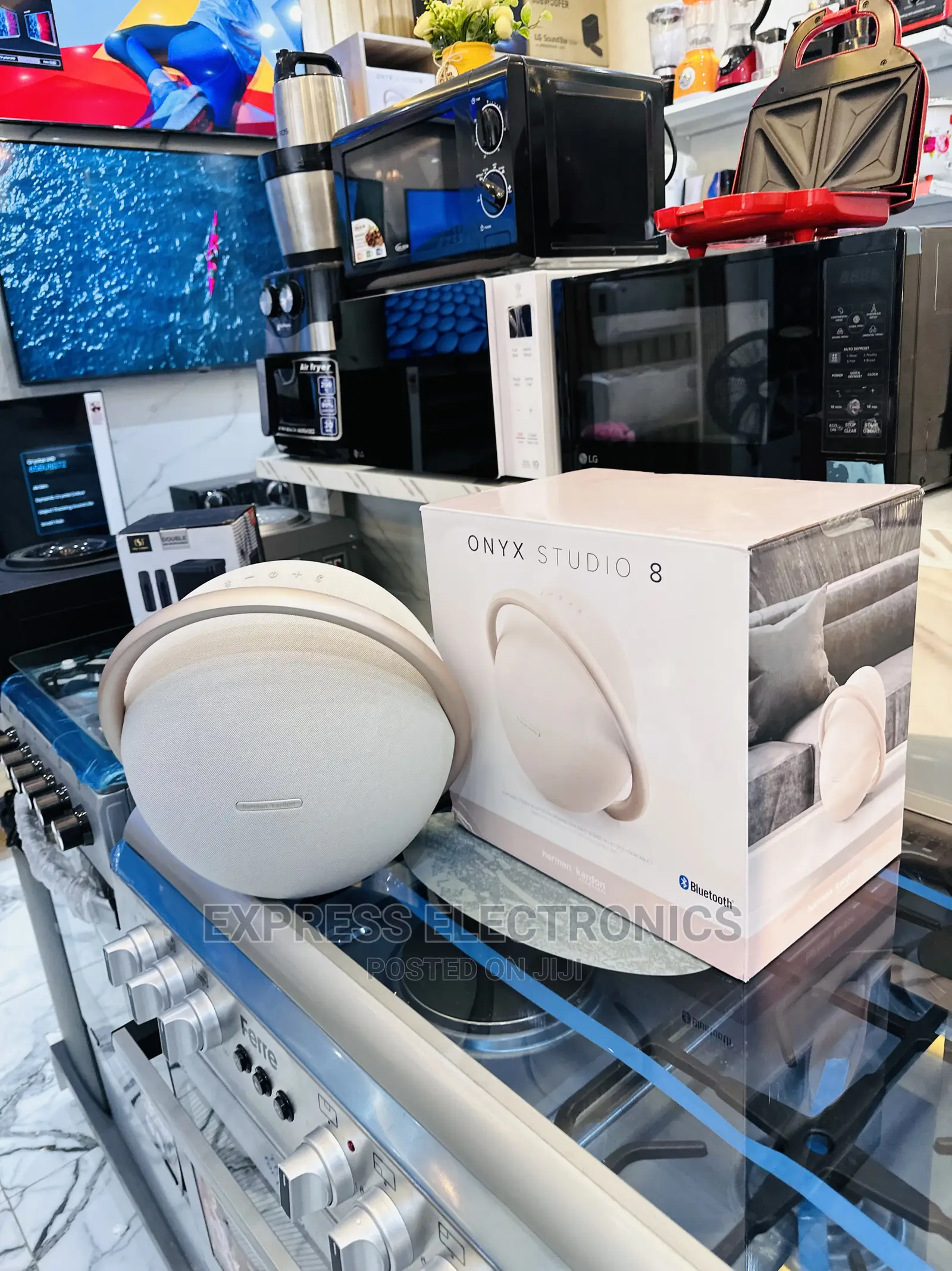 Golden Color Lovely  Onyx 8 Bluetooth Speaker