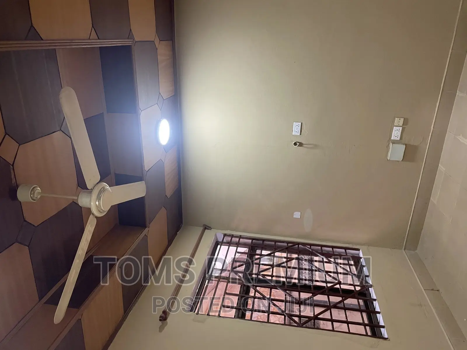 2bdrm House in East Legon for rent