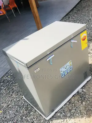 Extra Cooling PCF- Chestfreezer 141 Liters Singledoor