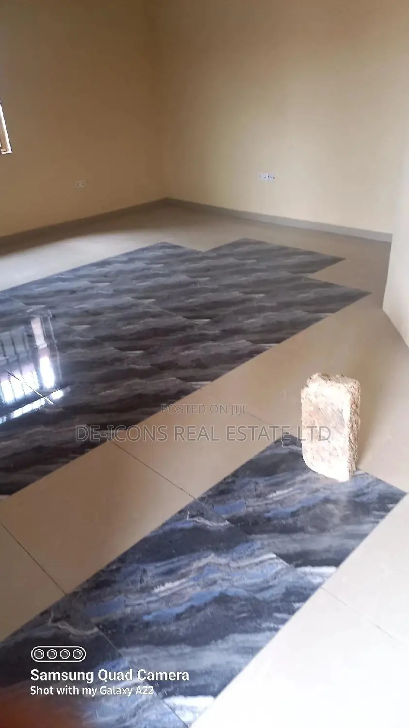 3bdrm Mansion in De-Icons Real Estate, Awutu Senya East Municipal