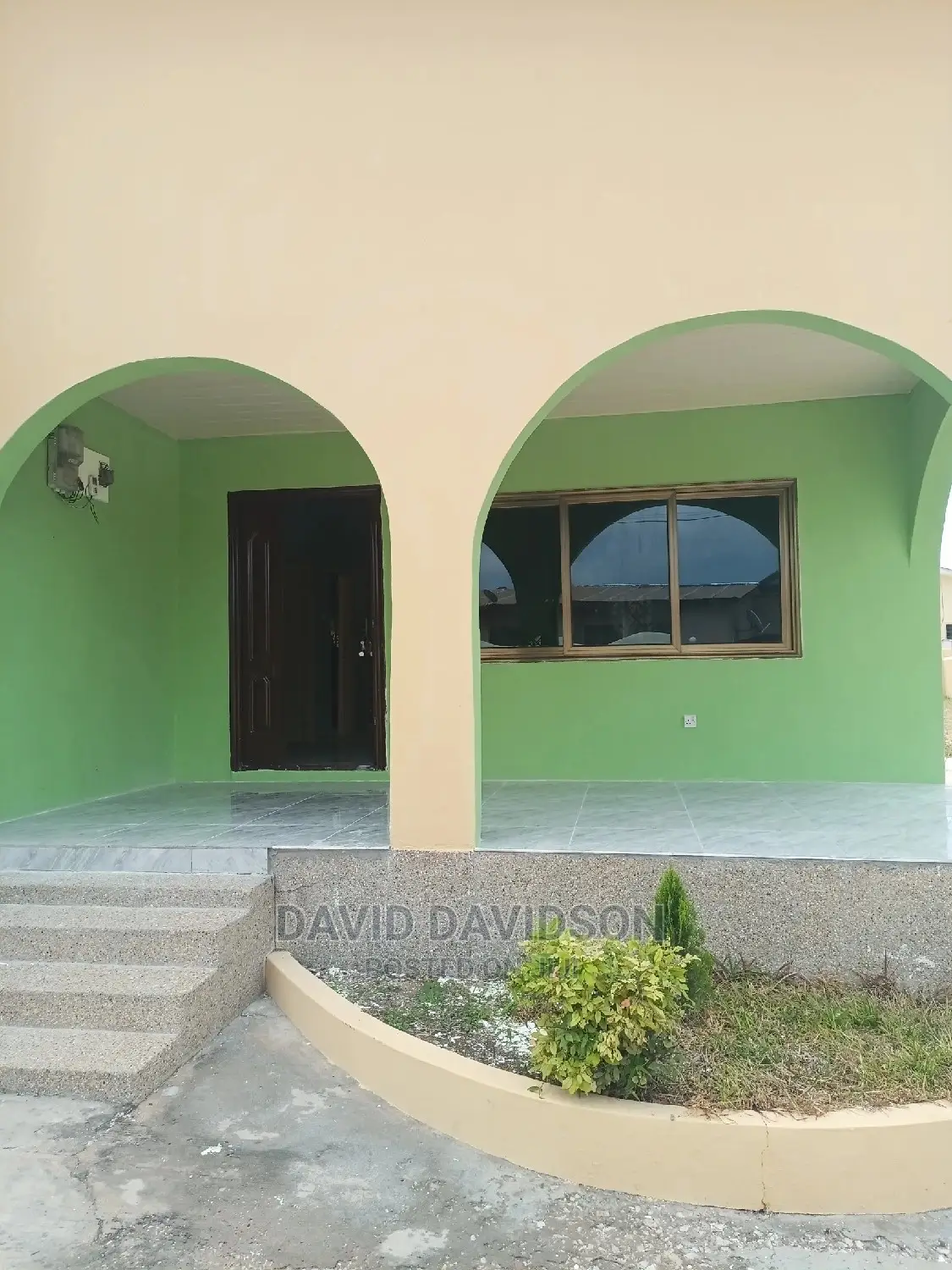 3bdrm Mansion in Executive 3 Bedroom, Tema Metropolitan for rent