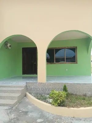 3bdrm Mansion in Executive 3 Bedroom, Tema Metropolitan for rent