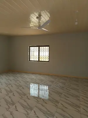 3bdrm Mansion in Executive 3 Bedroom, Tema Metropolitan for rent