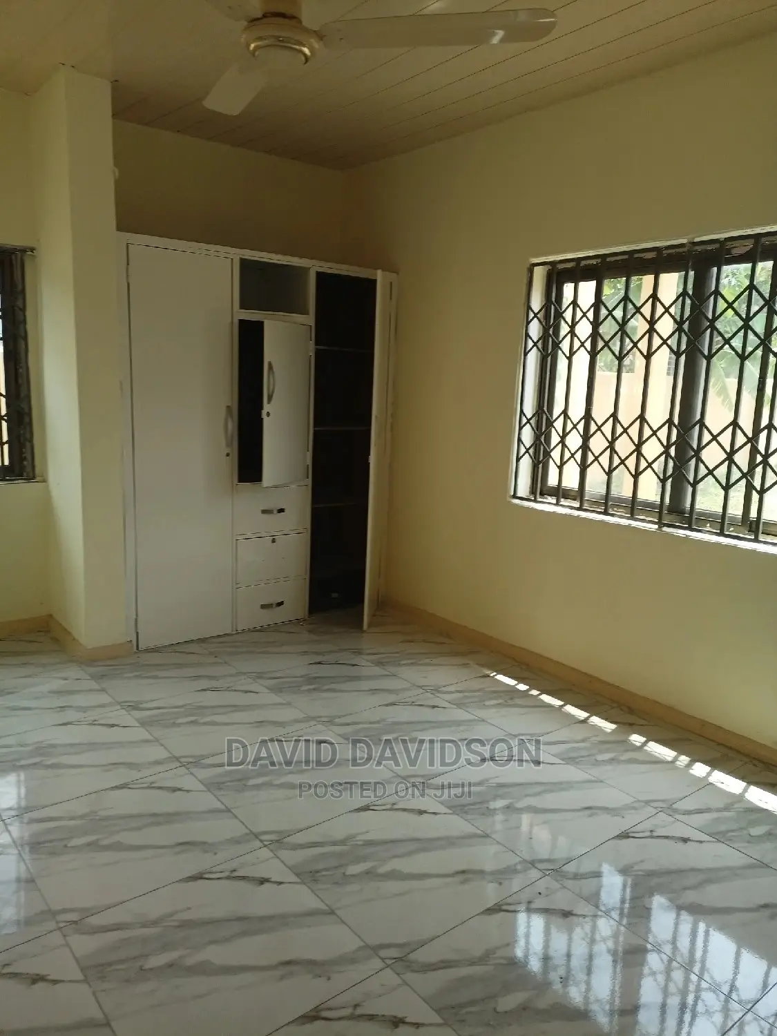 3bdrm Mansion in Executive 3 Bedroom, Tema Metropolitan for rent