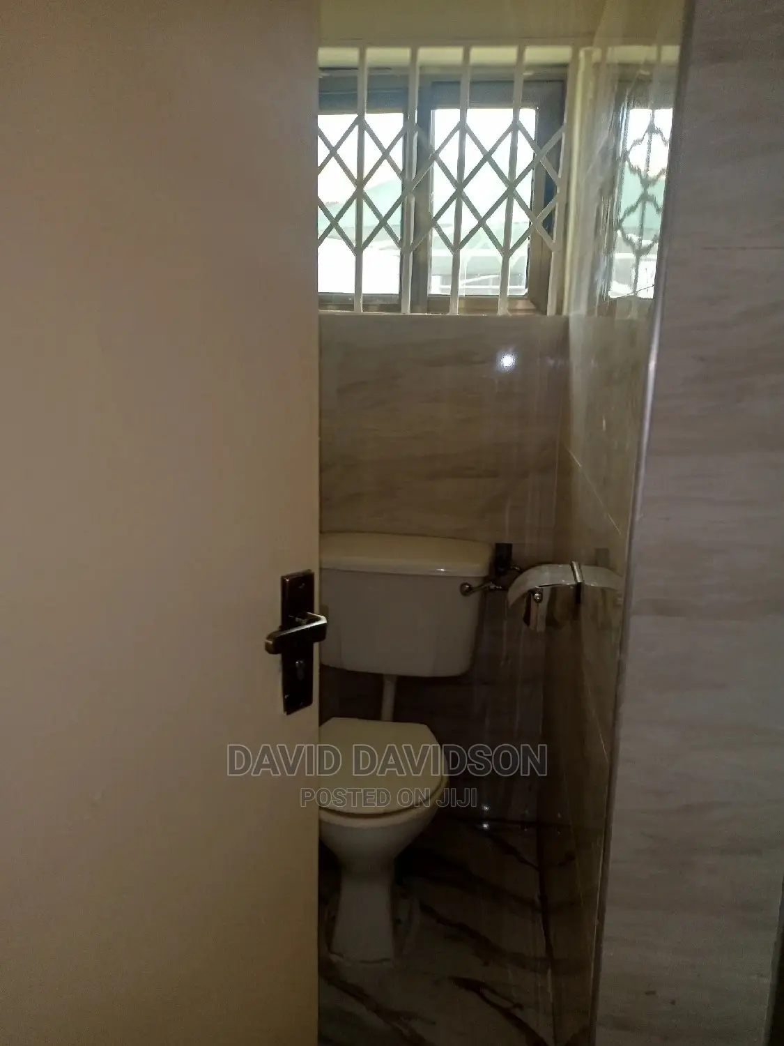3bdrm Mansion in Executive 3 Bedroom, Tema Metropolitan for rent
