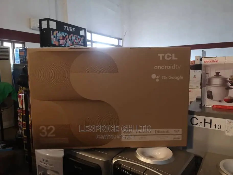 Bright Color TCL 32” Android Good Television