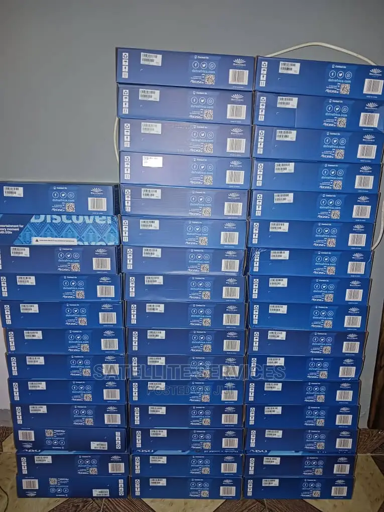 DSTV Decoder Set