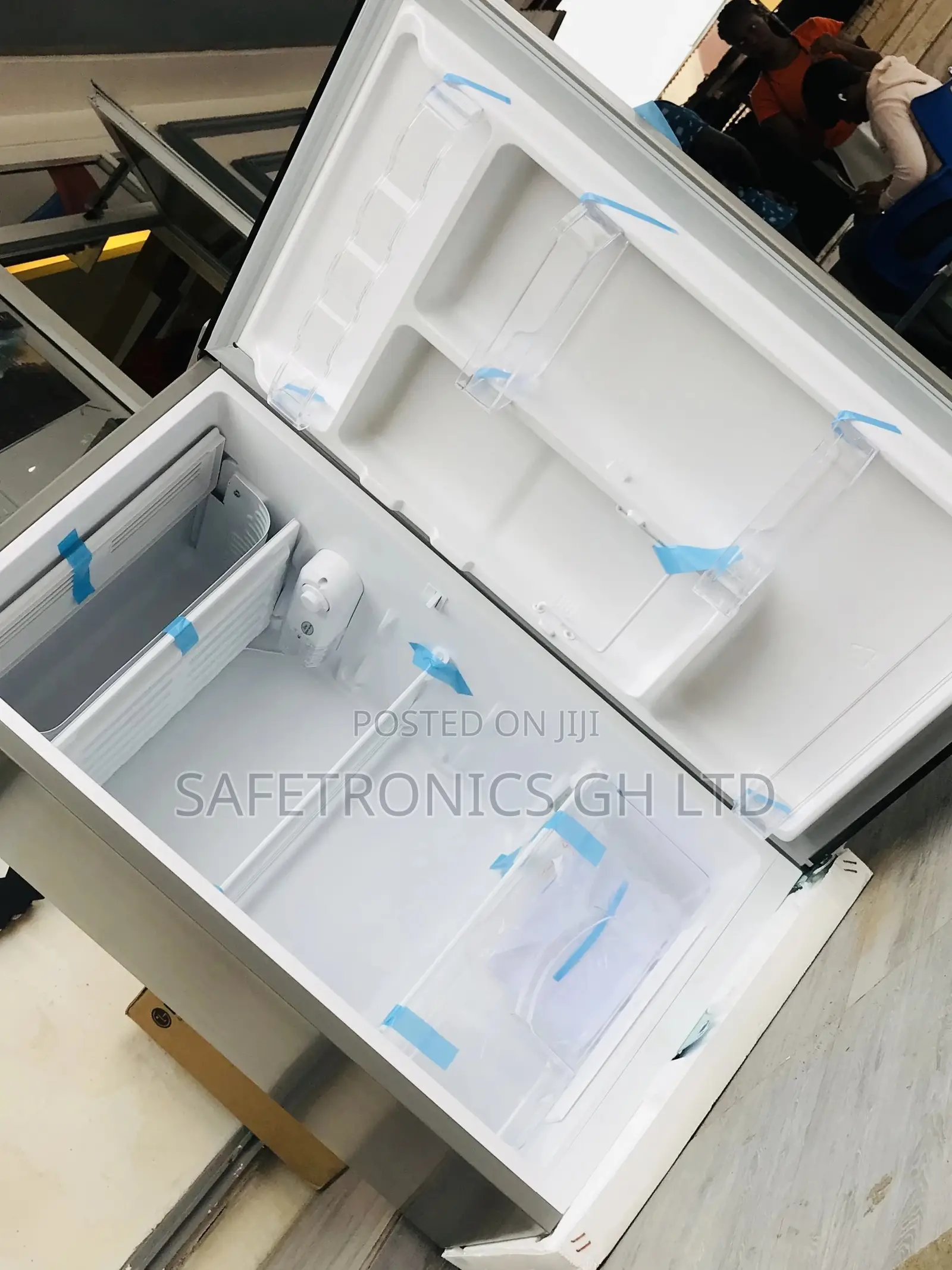 Rainbow Tabletop Fridge 93 Liters Topfreezer Singledoor 
