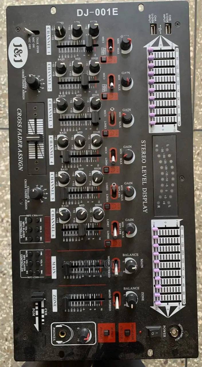 6channels DJ-001E Mixer (J J)