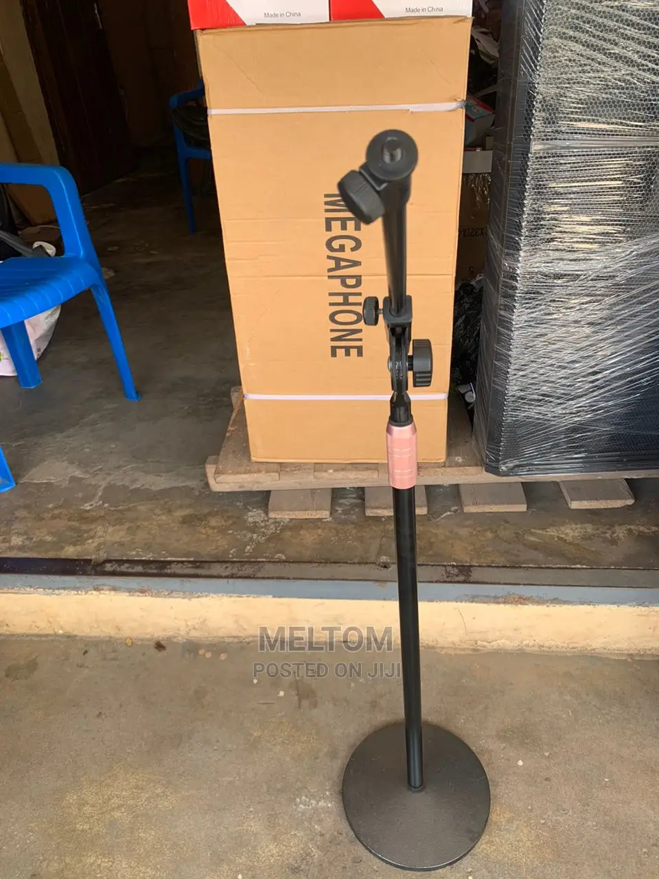 Round Base Microphone Standard