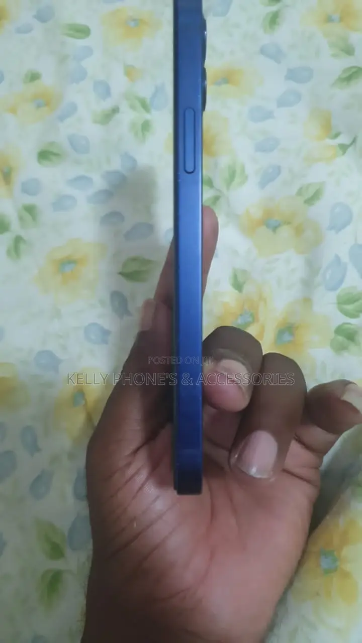 Apple iPhone 12 64 GB Blue