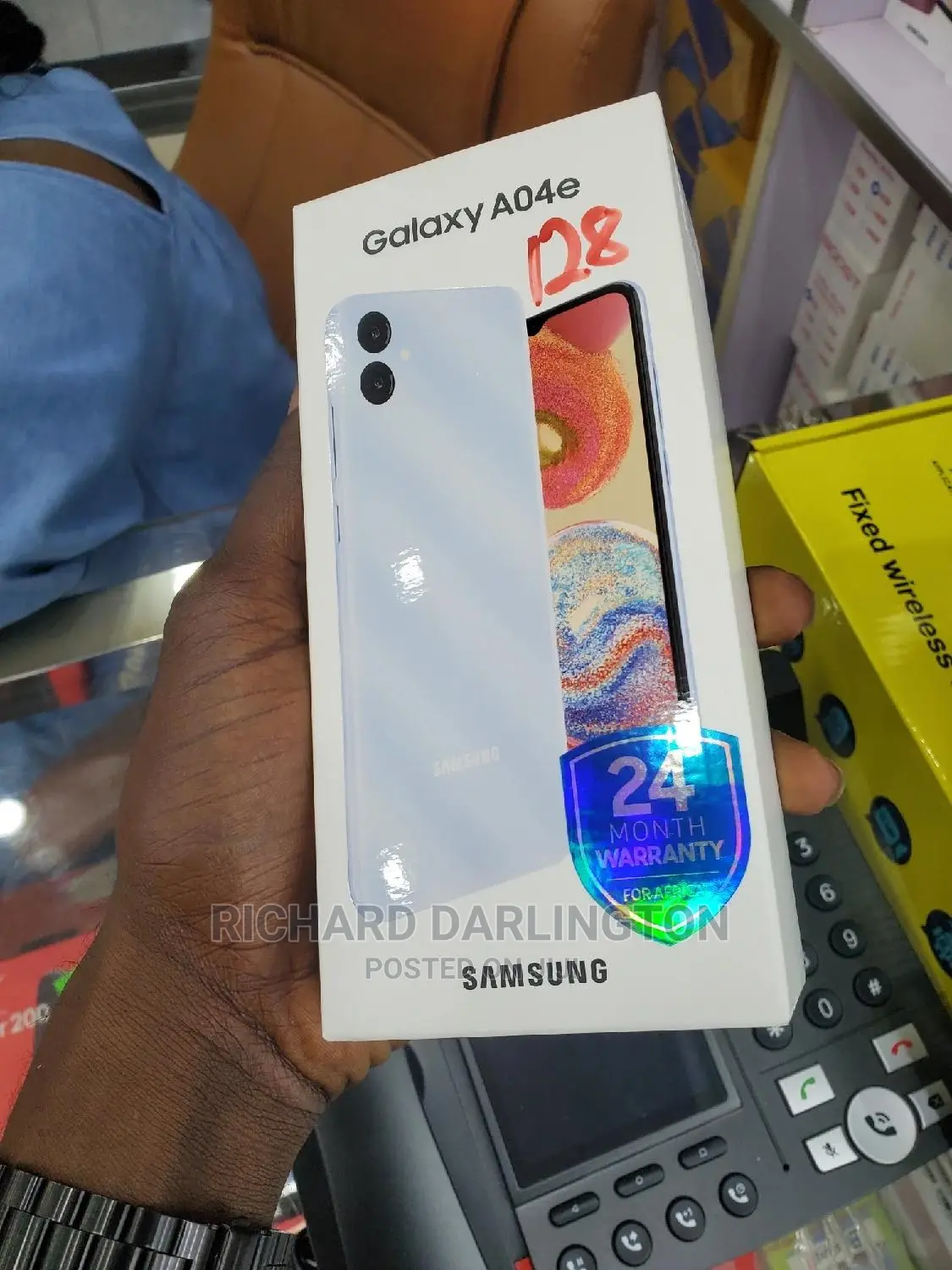 New Samsung Galaxy A04e 128 GB Green