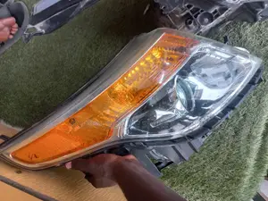 Ford Explorer Head Light