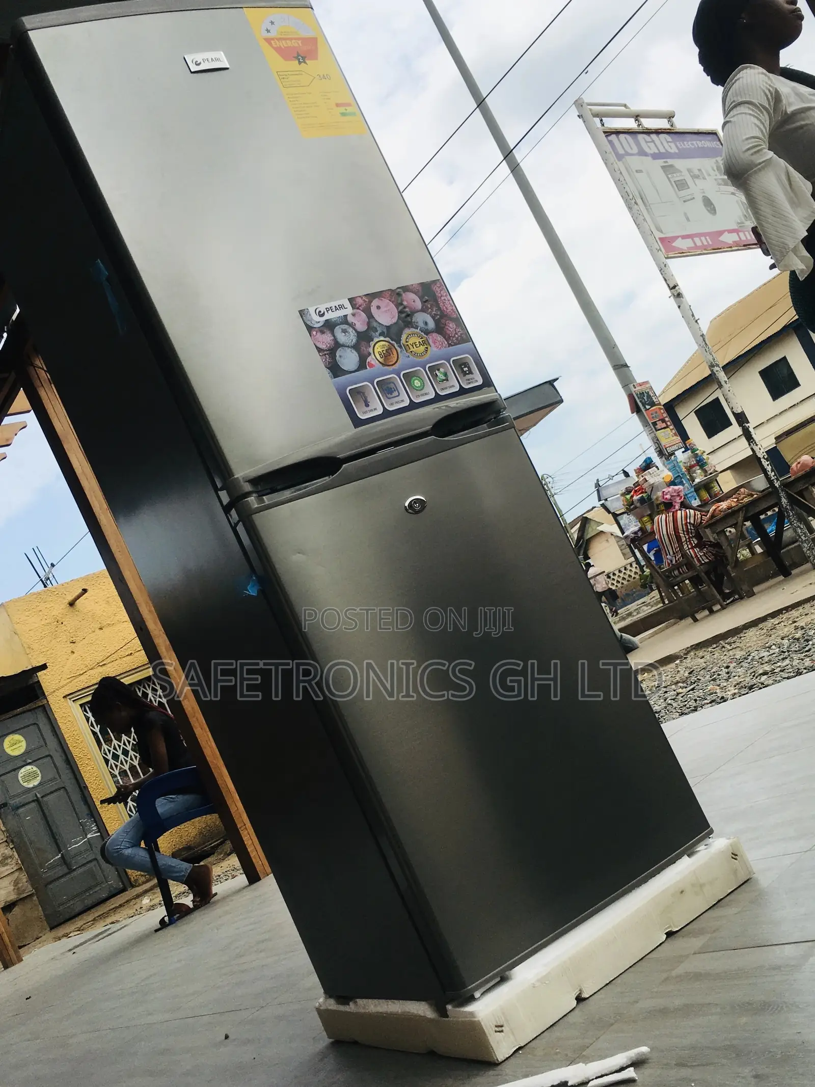 PCF-270IX Bottomfreezer Doubledoor Pearl 166 Liters