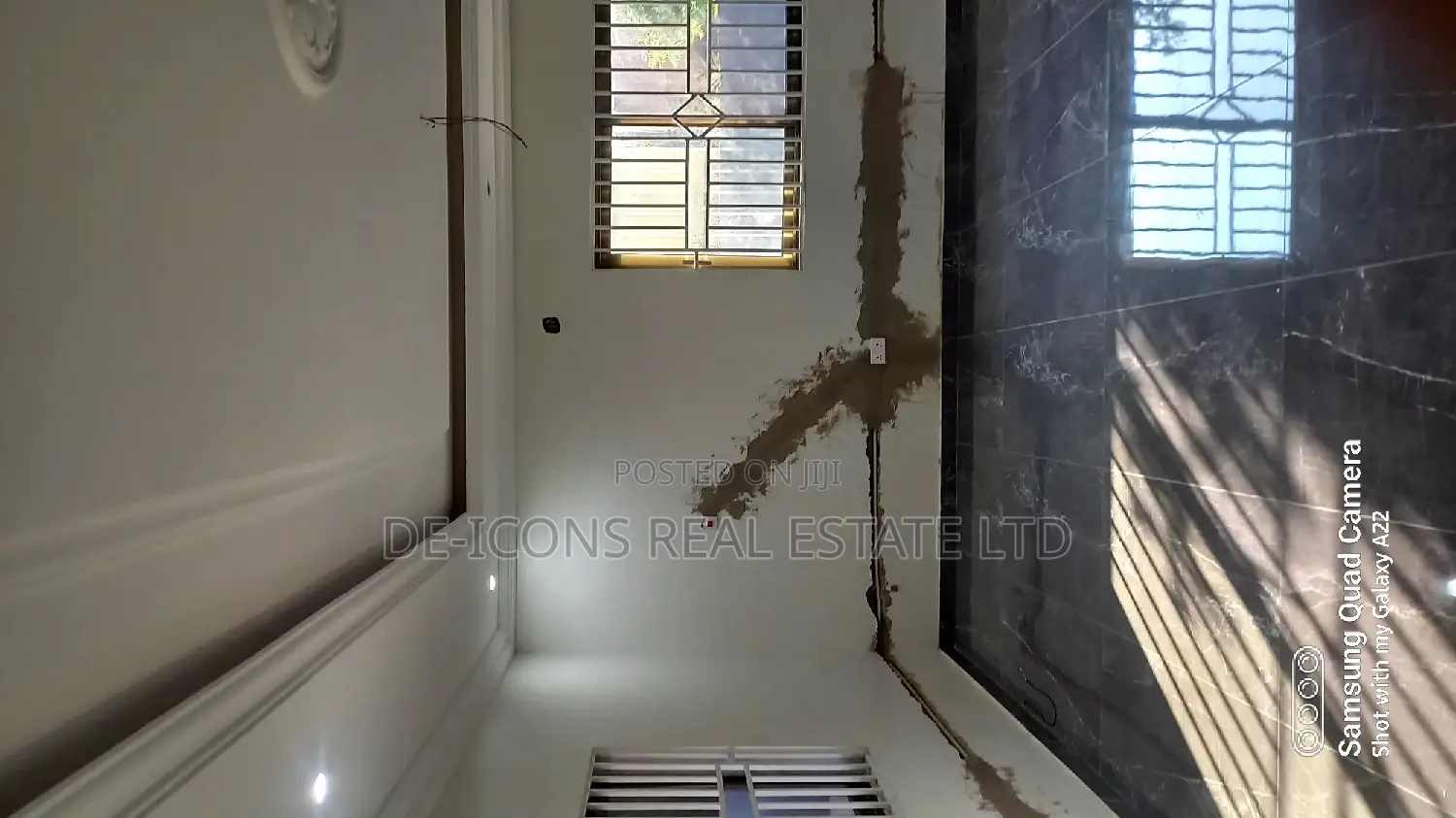 3bdrm House in De-Icons Real Estate, Awutu Senya East Municipal