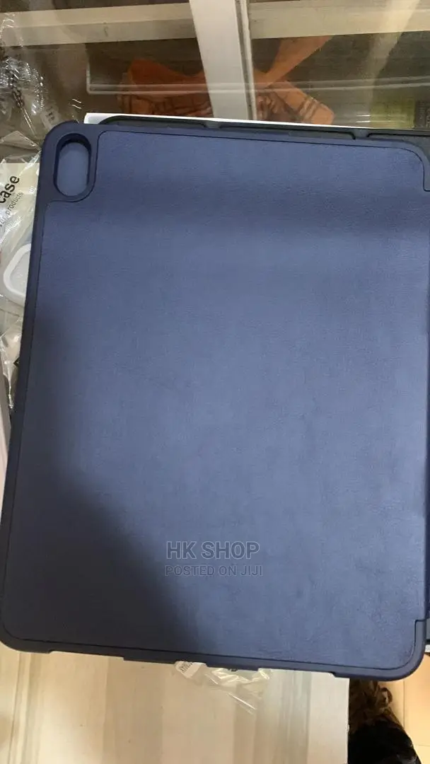 iPad 10th Generation Book Cover / Flip Case