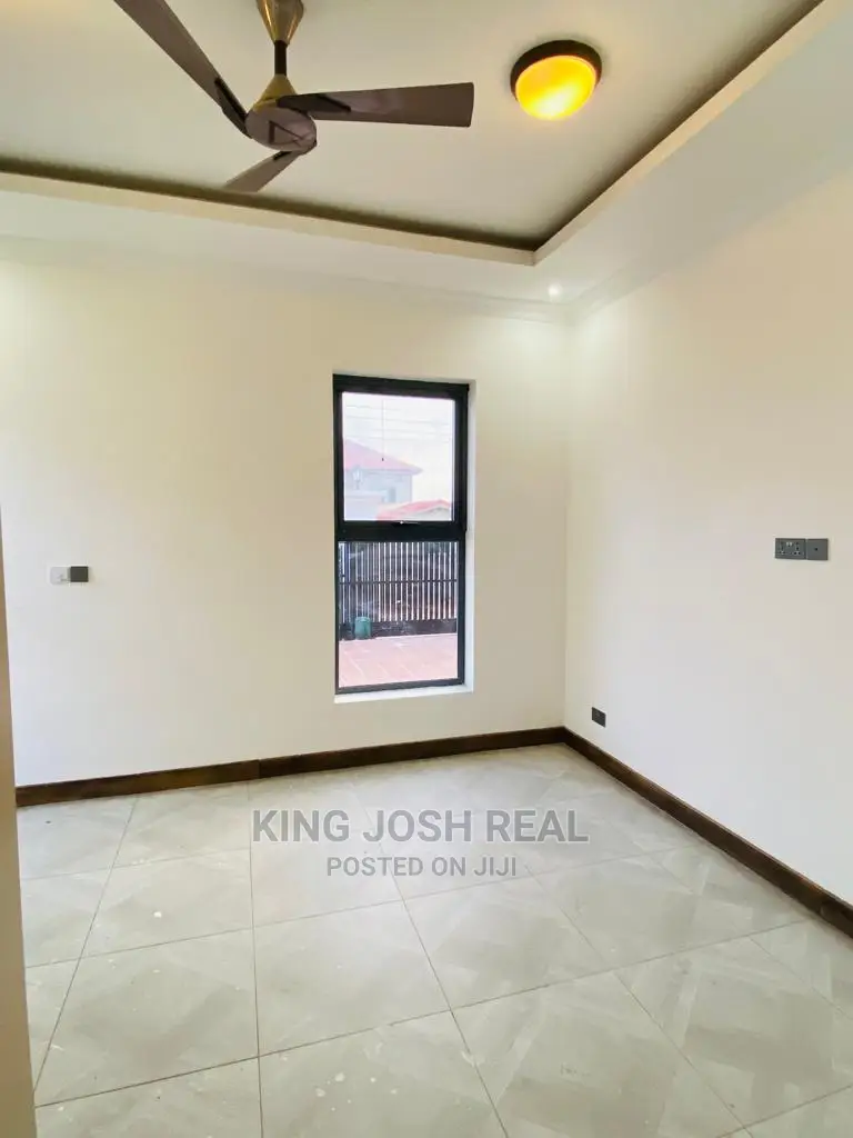 4bdrm House in Spintex for sale