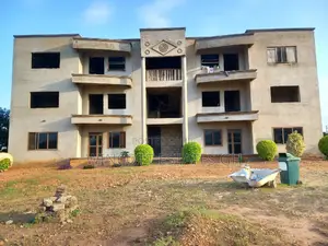 10bdrm Apartment in Wincott Estates, Tema Metropolitan for sale