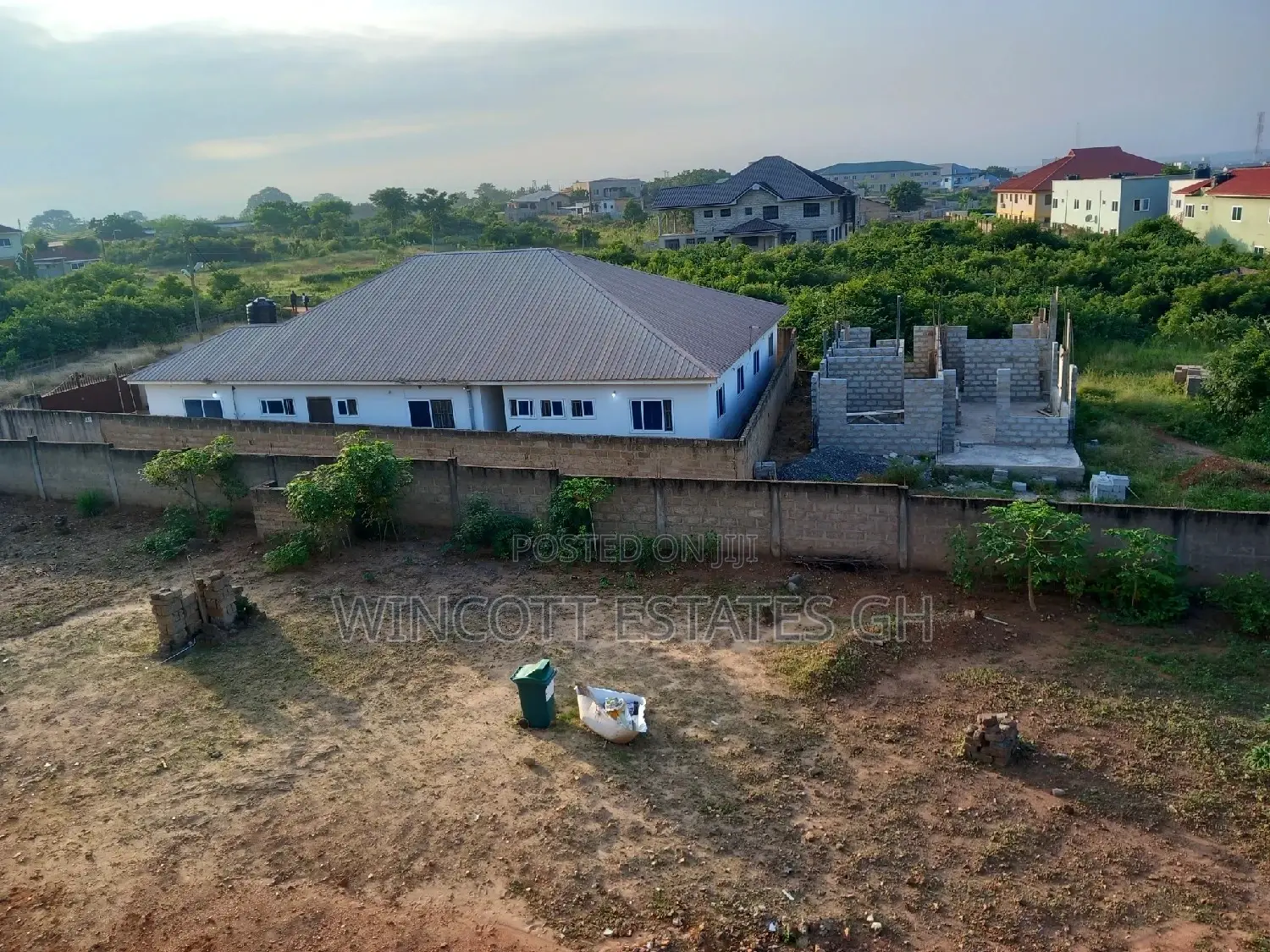 10bdrm Apartment in Wincott Estates, Tema Metropolitan for sale