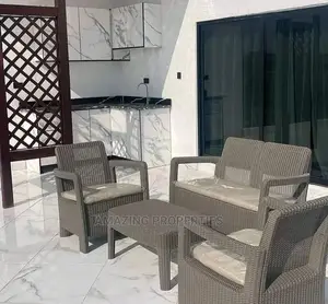 Furnished 10bdrm House in East Legon for sale