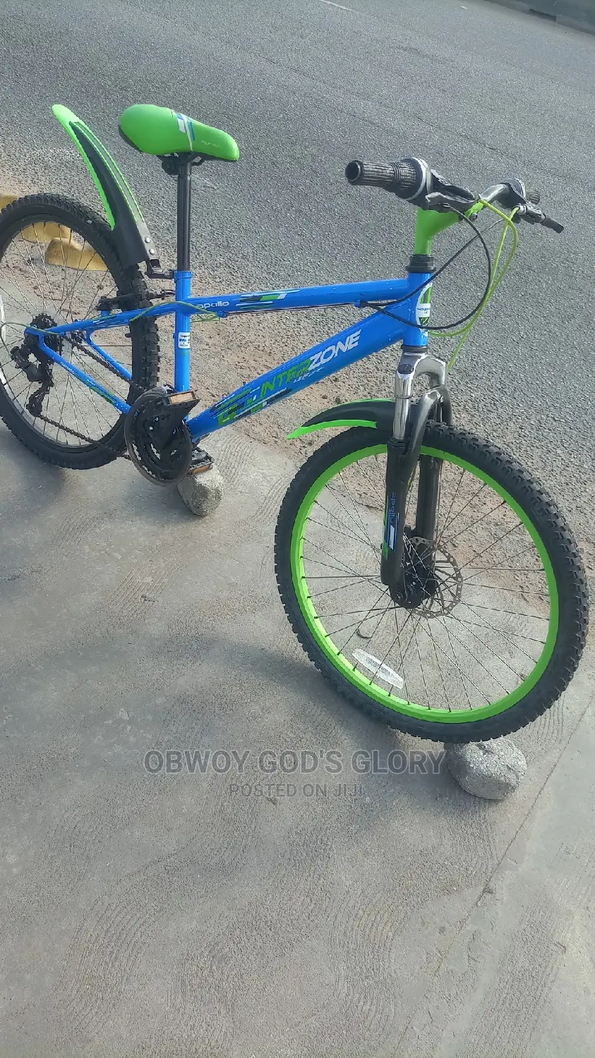 24 Sports Mountain Bike