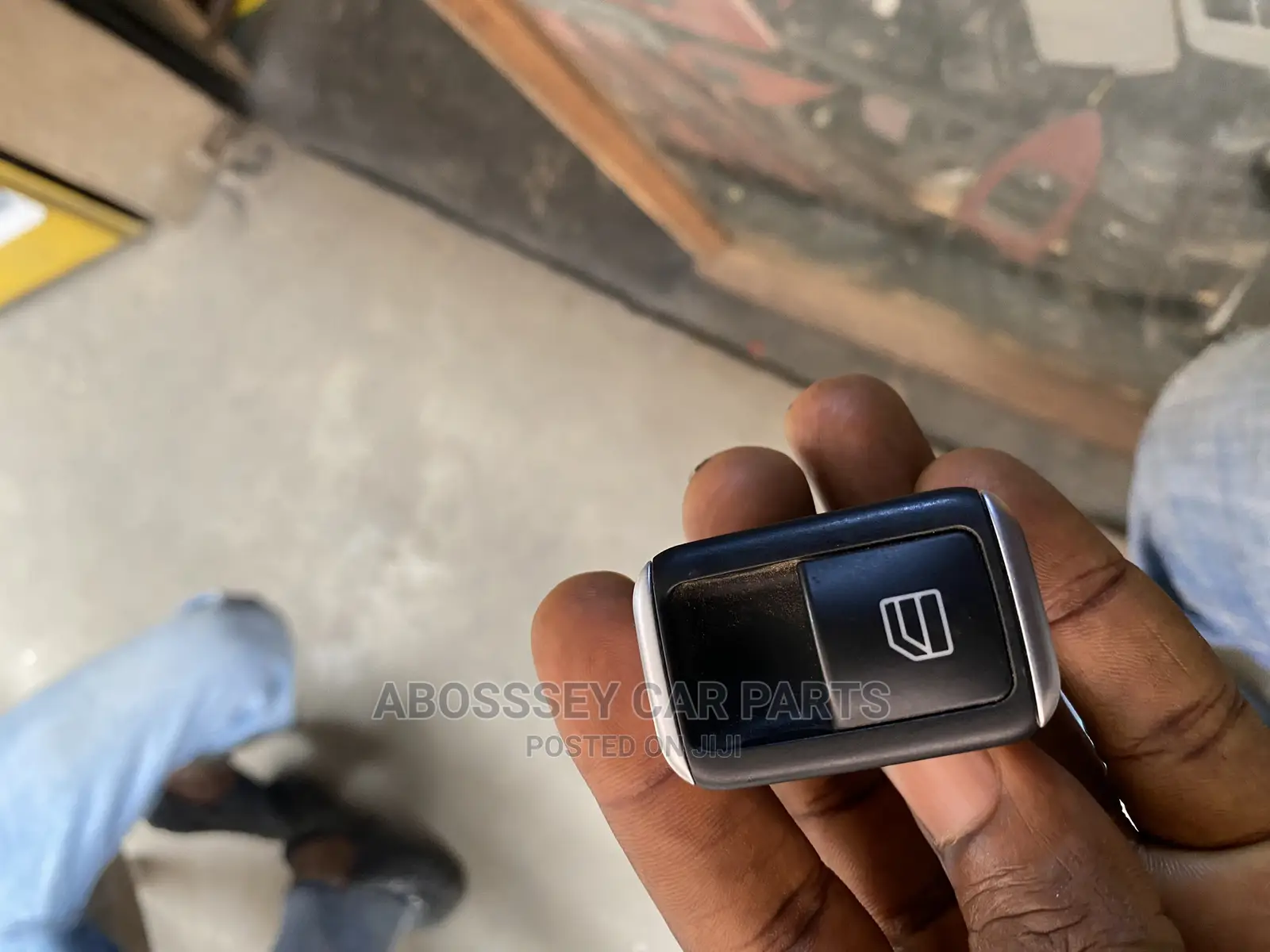 Mercedes Benz C250, M350 Passenger Side Switch Available