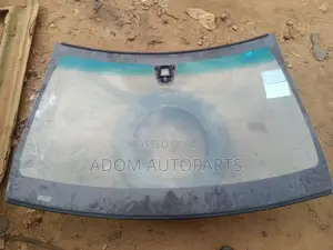 Mercedes Benz C300 W205 Windscreen