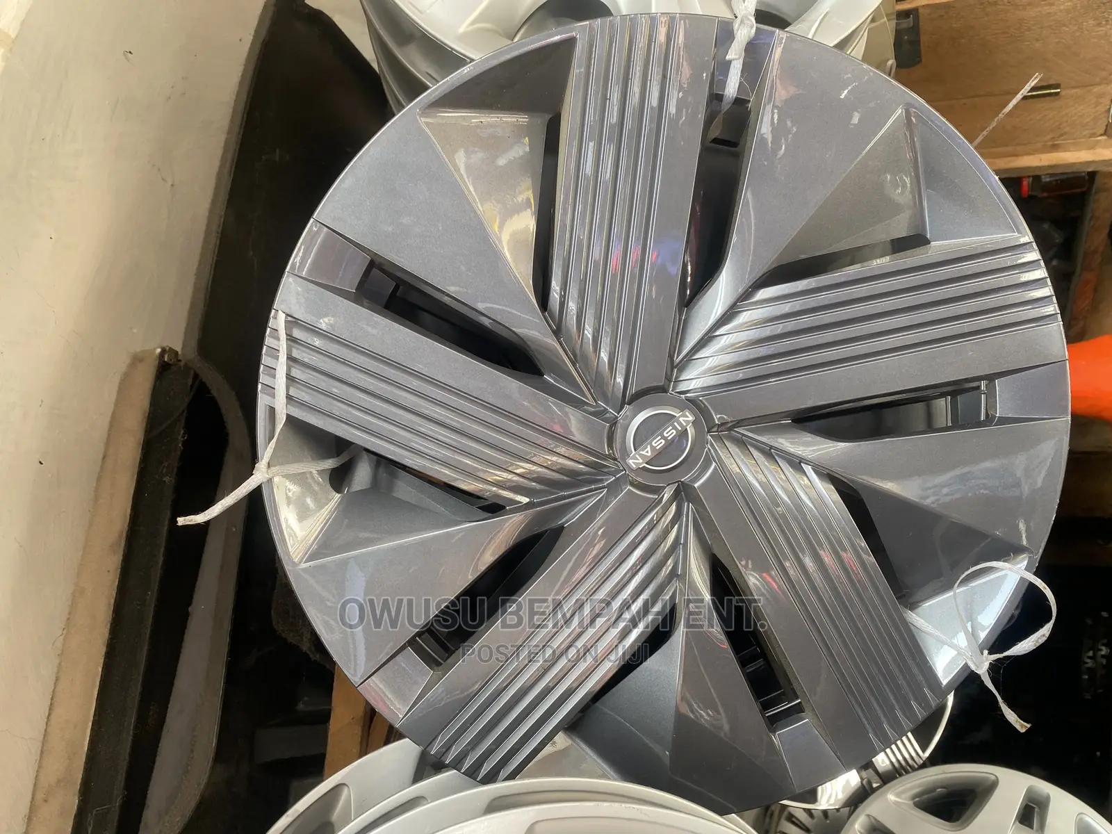 Nissan Grey Wheel Caps