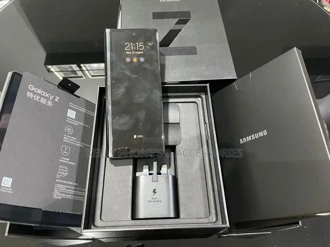 New Samsung Galaxy Z Fold3 5G 256 GB Black