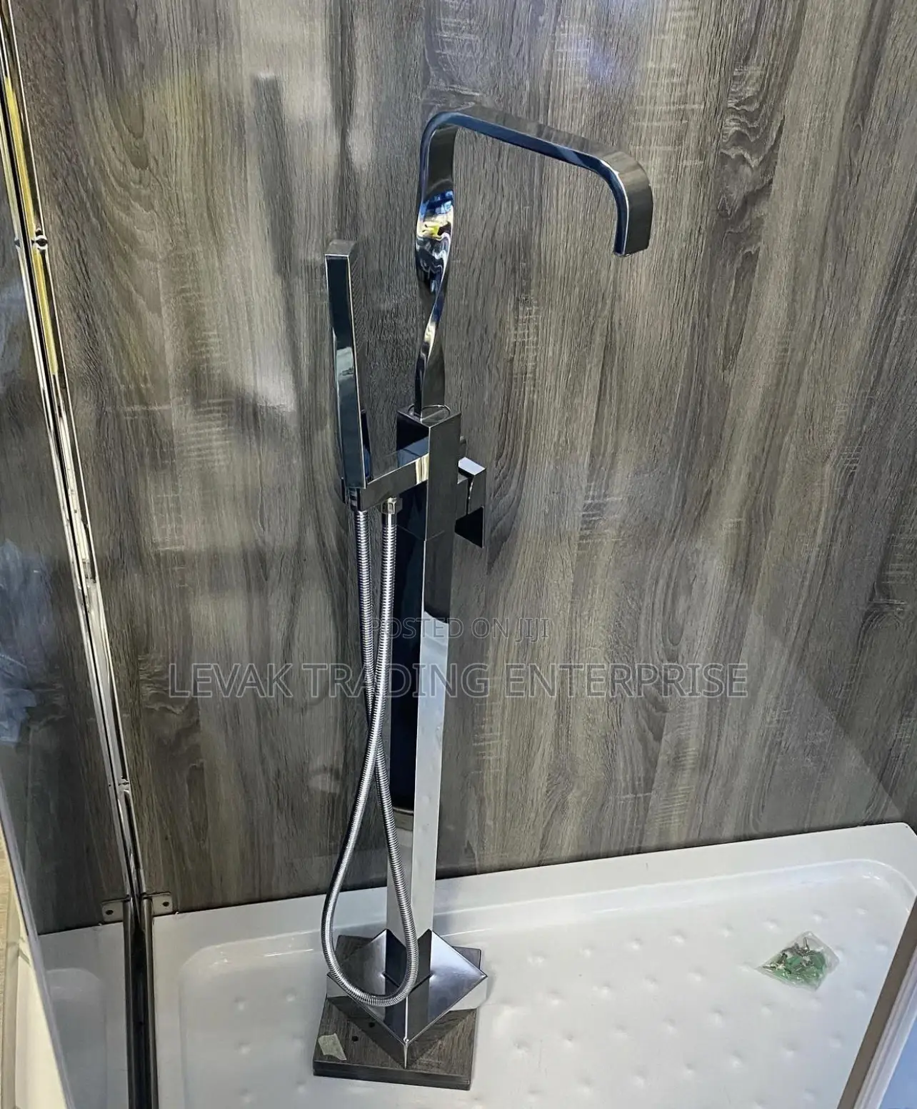 Standing Shower - Shower Head- Free Standing Shower